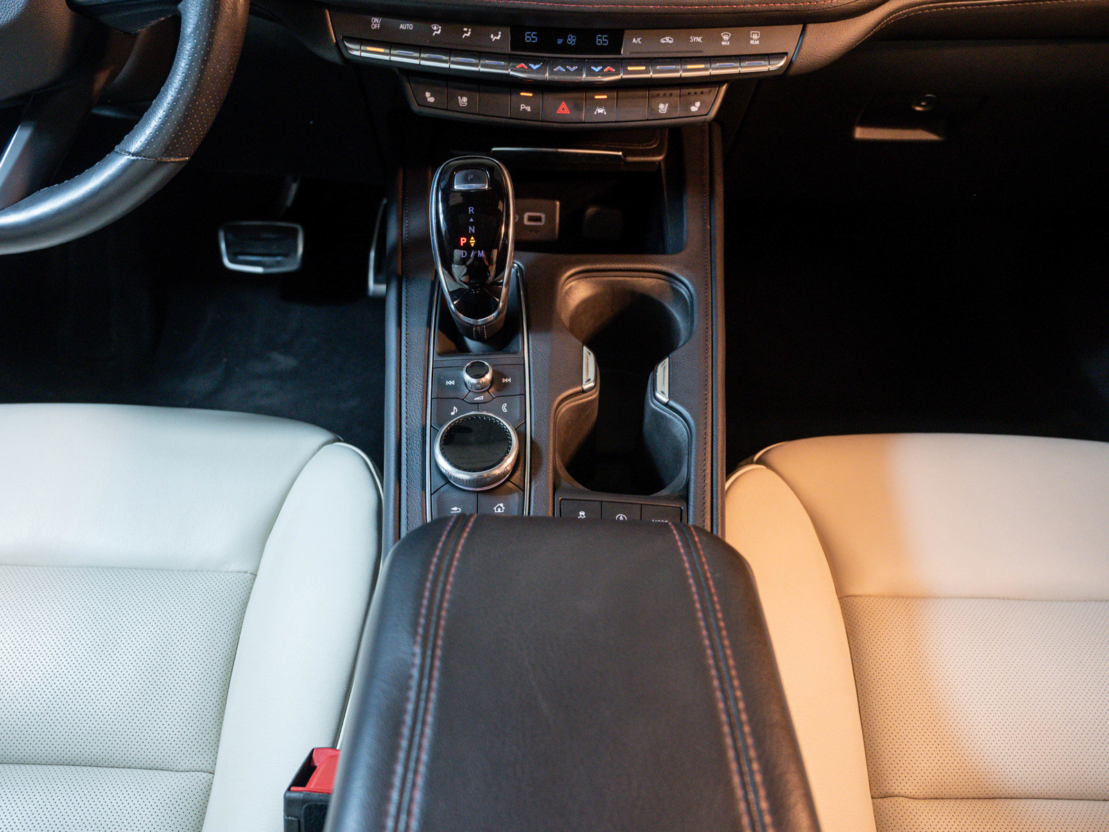 2023 Cadillac XT4 Sport photo 23