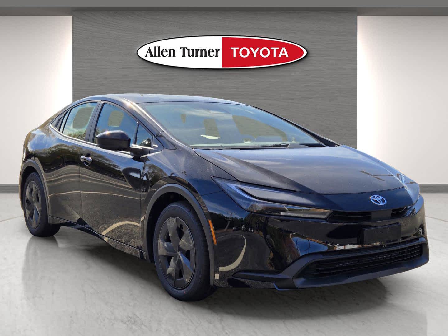 2026 Toyota Prius LE's photo