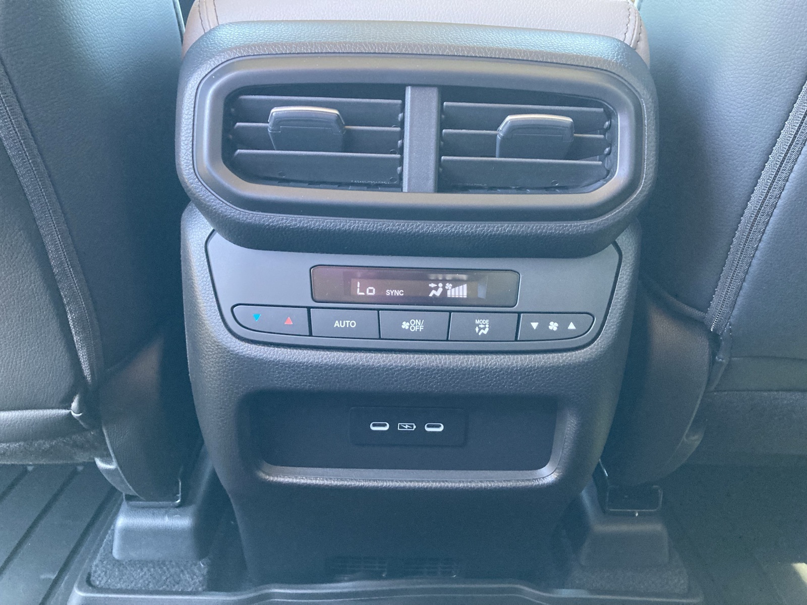 2025 Honda Pilot Touring photo 33