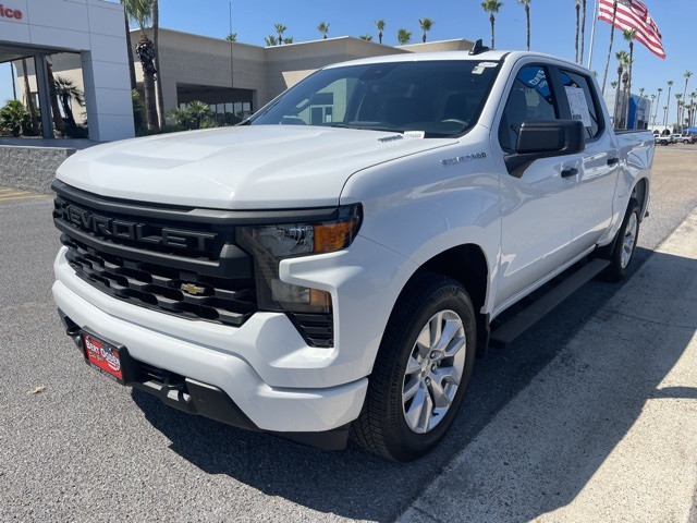 2024 Chevrolet Silverado 1500 Custom photo 3
