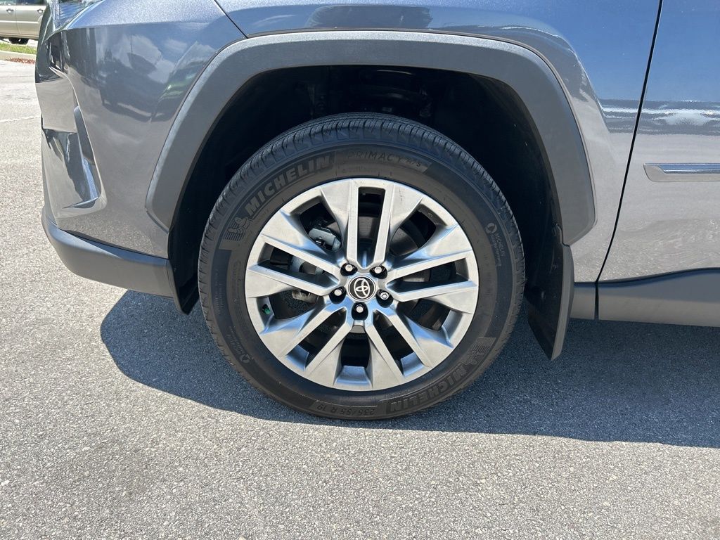 2023 Toyota RAV4 XLE Premium photo 45