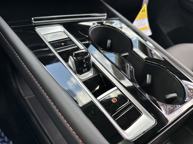 2025 Volkswagen Atlas Peak Edition SE photo 12