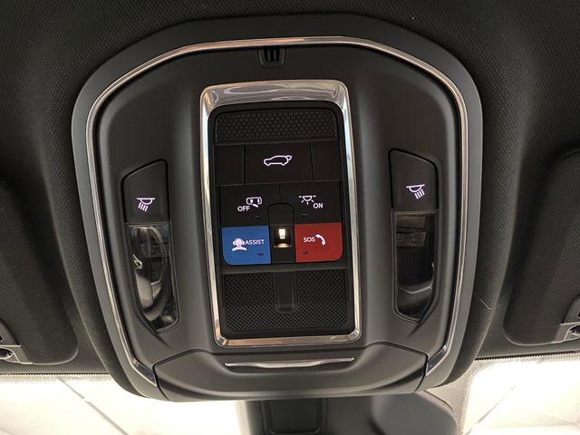 2025 Jeep Grand Cherokee Altitude photo 24