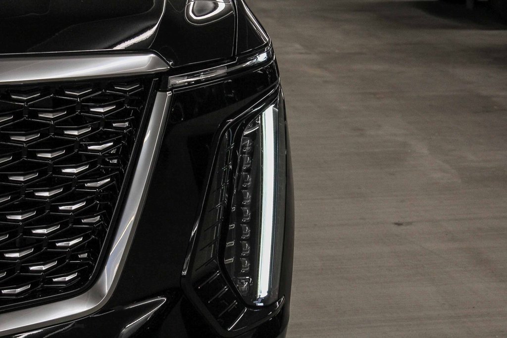 2026 Cadillac Escalade Luxury photo 8
