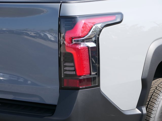 2026 Chevrolet Silverado EV LT photo 4