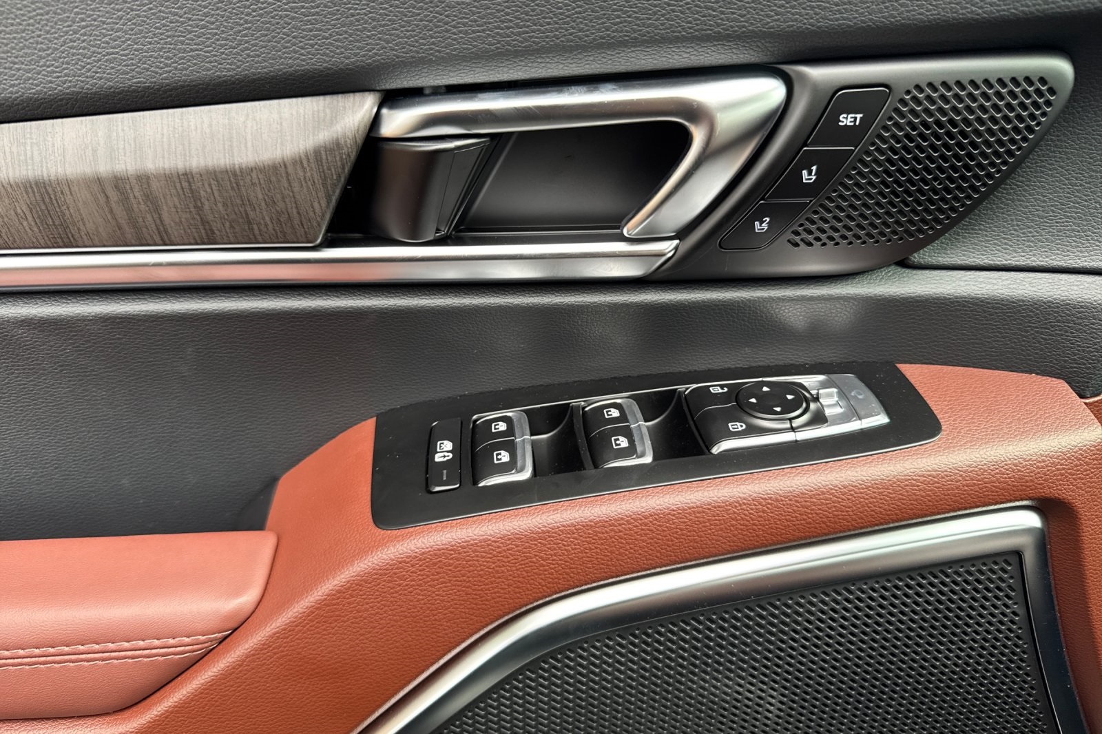 2025 Kia Telluride SX Prestige photo 6