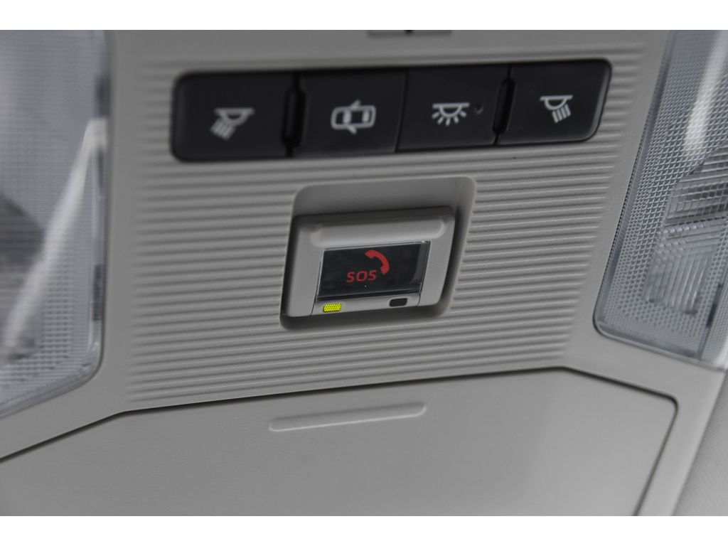 2020 Toyota RAV4 XLE photo 35