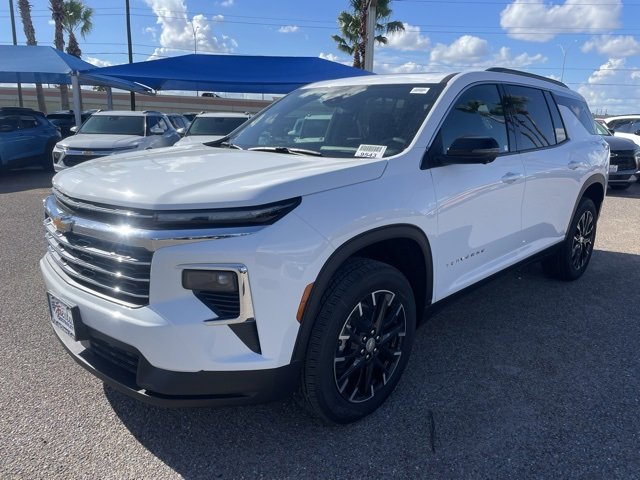 2026 Chevrolet Traverse photo 3
