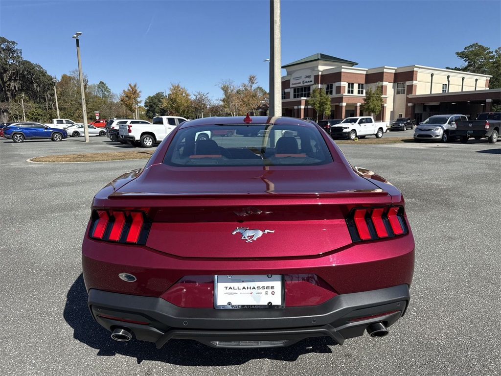 2025 Ford Mustang EcoBoost Premium photo 4