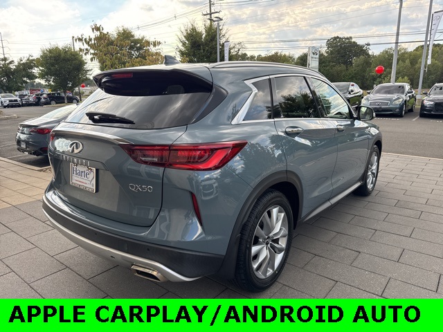 2022 Infiniti QX50 Essential photo 4