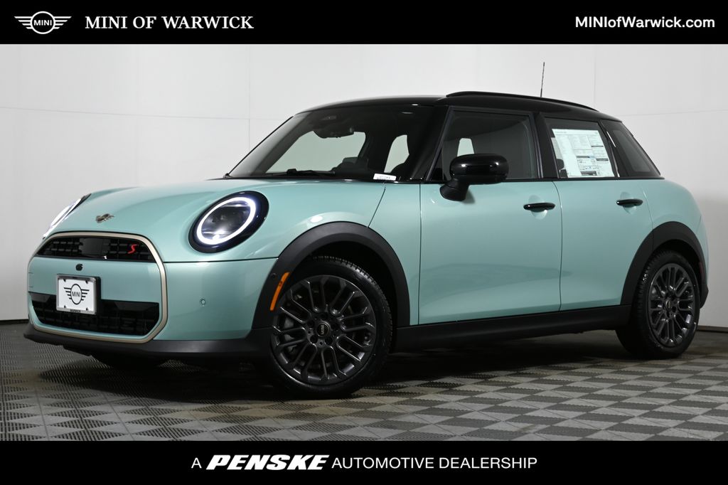2026 MINI Hardtop 4 Door S's photo