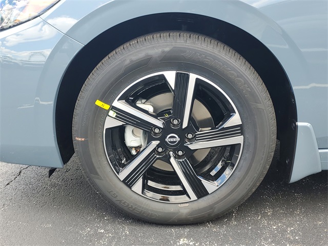2025 Nissan Sentra SV photo 5