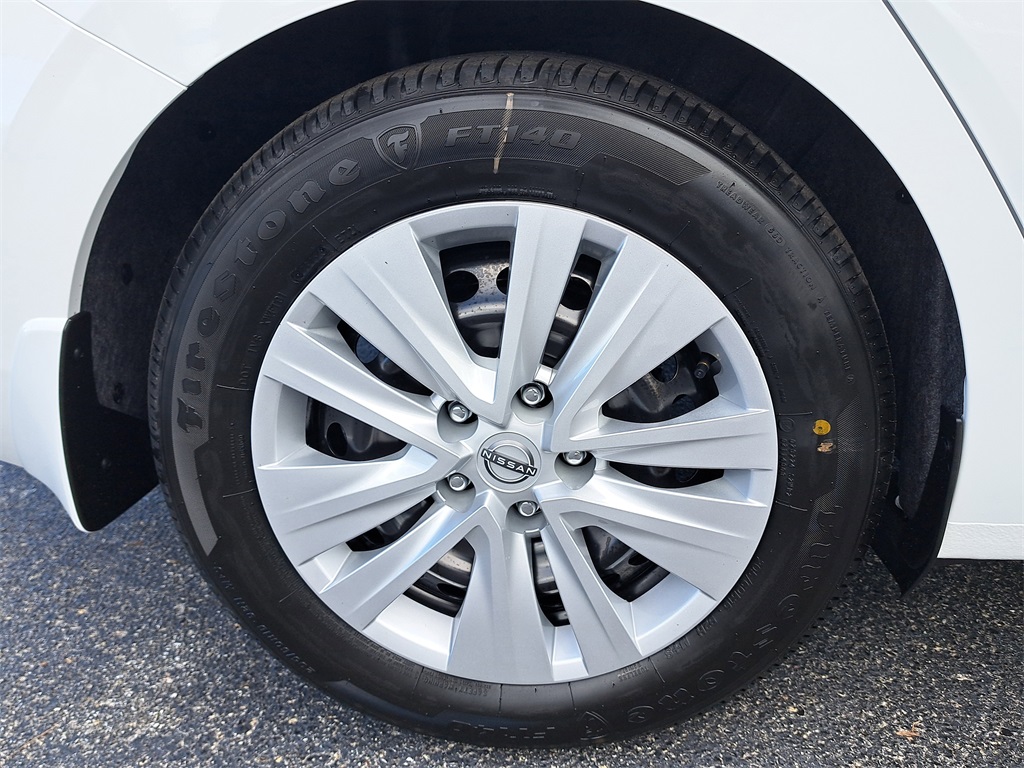 2025 Nissan Sentra S photo 8