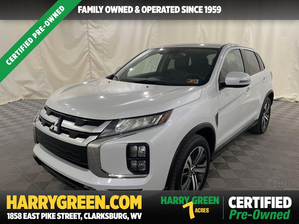 2024 Mitsubishi Outlander Sport SE's photo