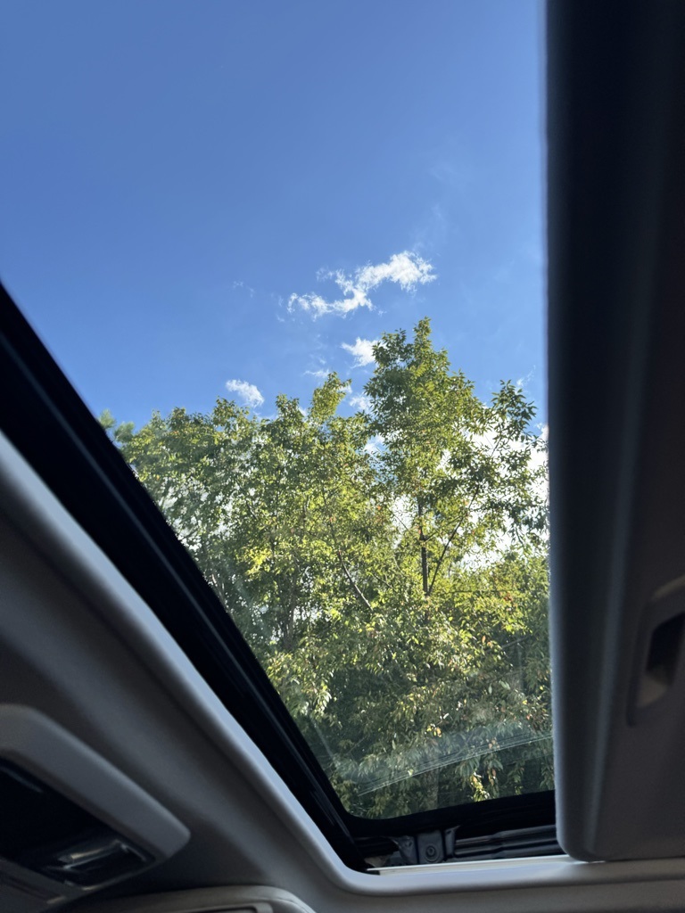 2017 Subaru Forester 2.5i Touring photo 17