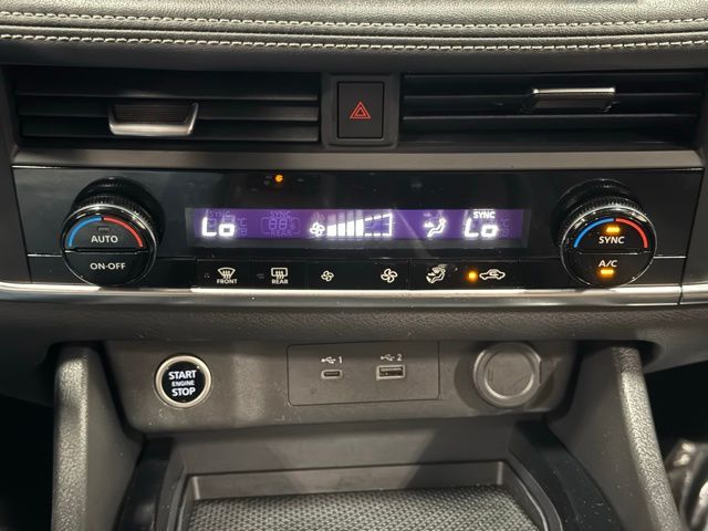 2023 Nissan Rogue SV photo 20