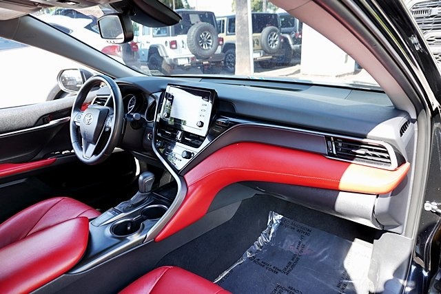 2024 Toyota Camry SE photo 10