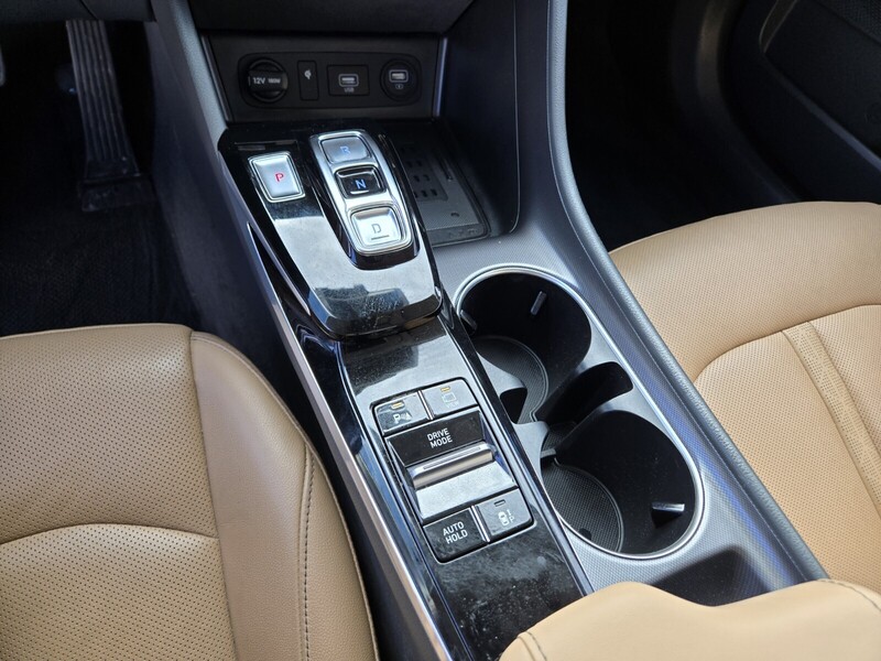 2022 Hyundai Sonata Hybrid Limited photo 21