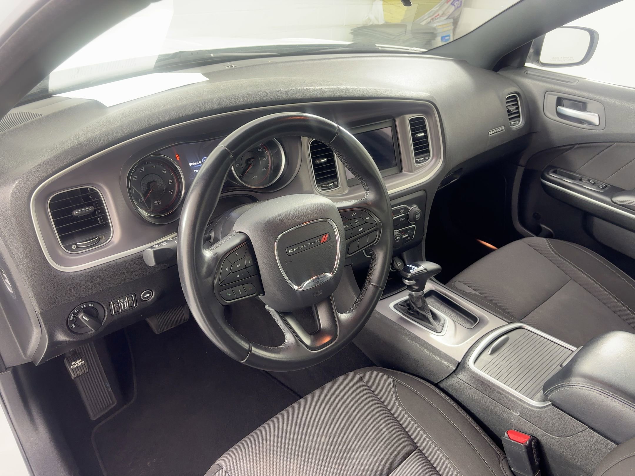 2022 Dodge Charger SXT photo 3