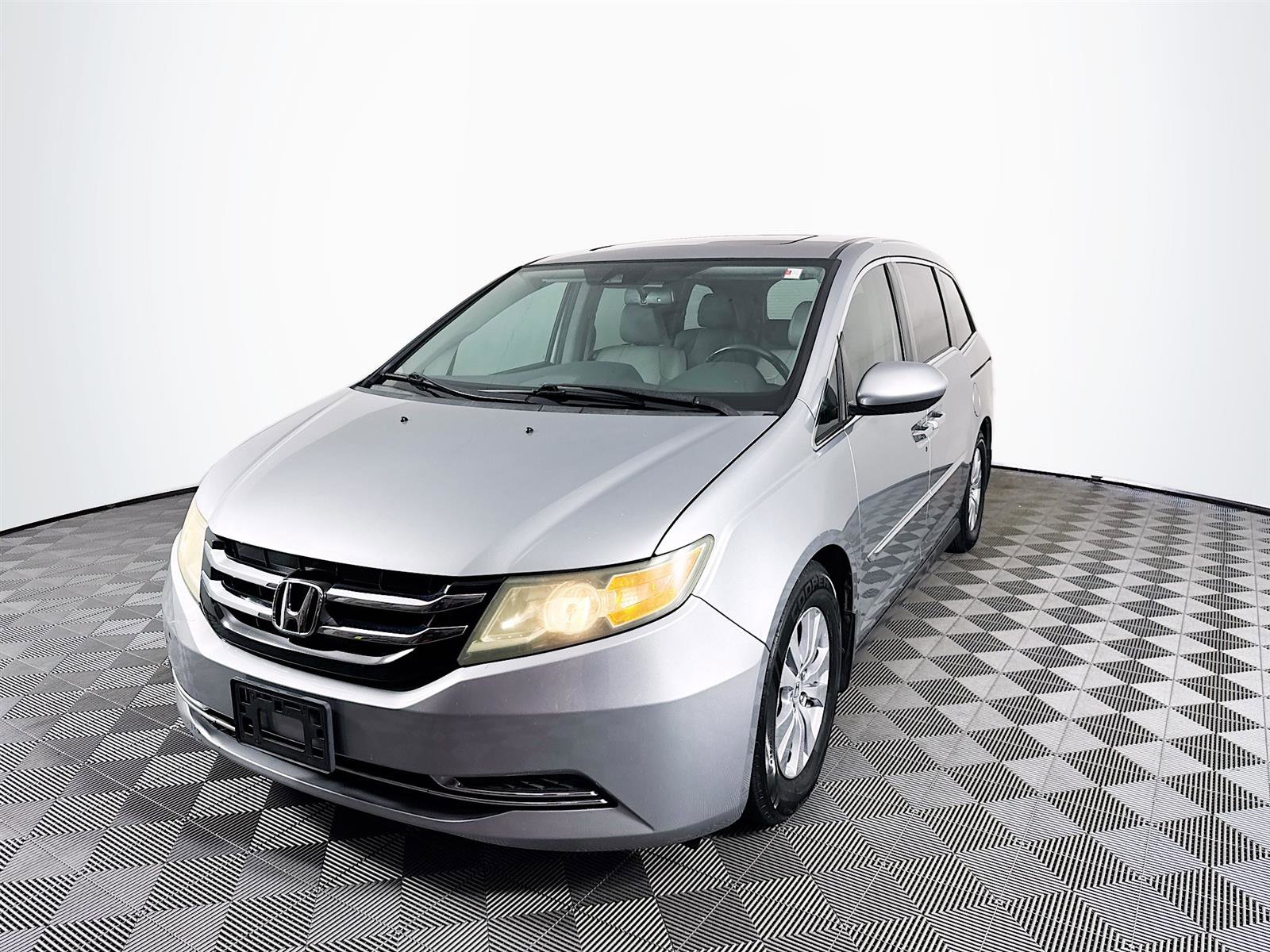 2016 Honda Odyssey EX-L photo 3
