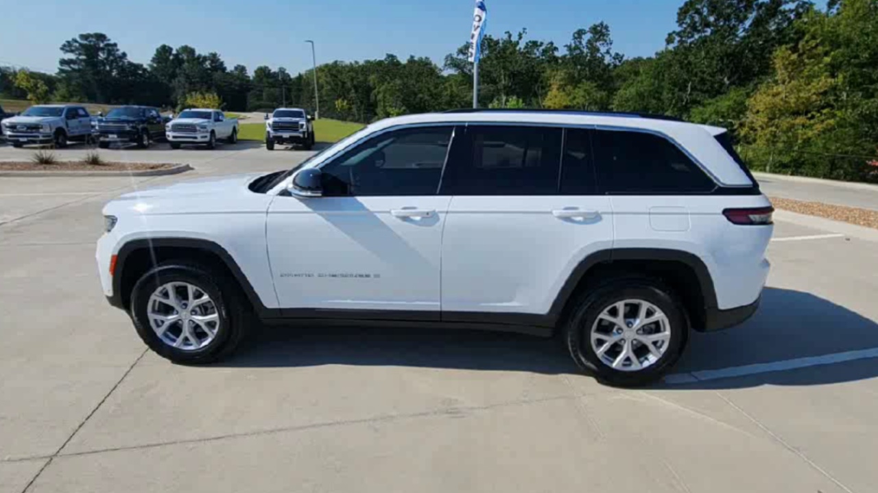 2023 Jeep Grand Cherokee Limited photo 30