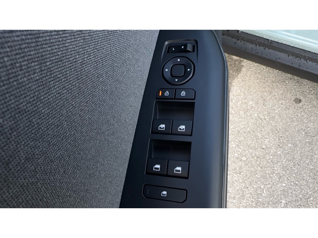 2025 Kia K4 EX photo 22