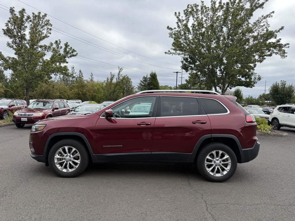 2019 Jeep Cherokee Latitude photo 2