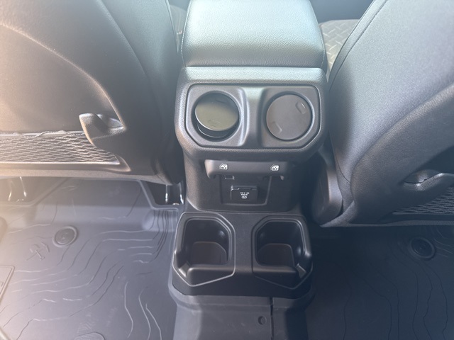 2025 Jeep Gladiator Mojave photo 9