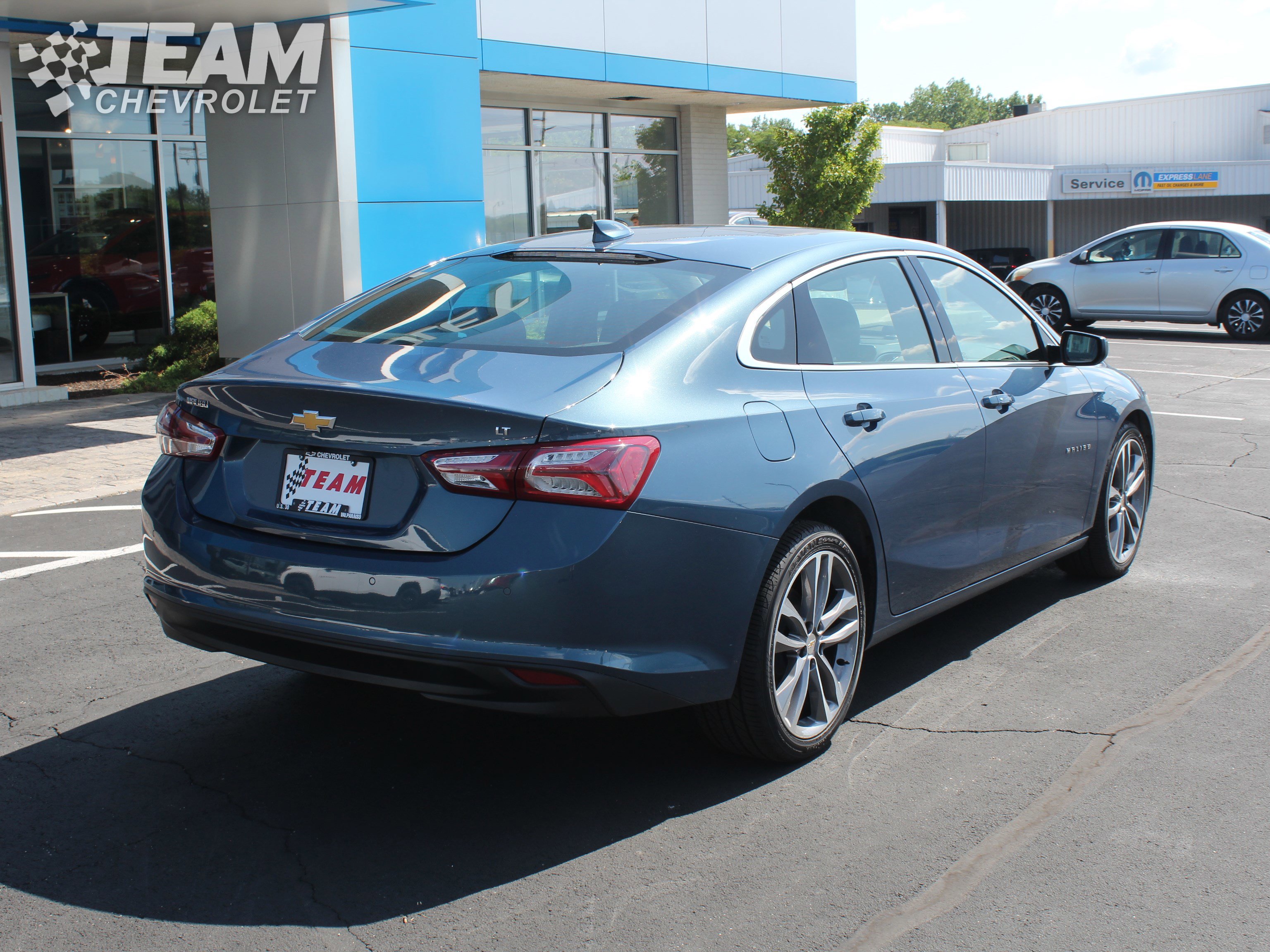 2024 Chevrolet Malibu Premier 2LT photo 3