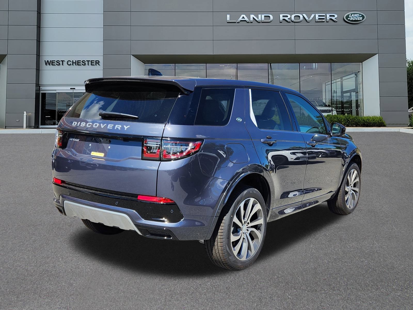 2025 Land Rover Discovery Sport S photo 4