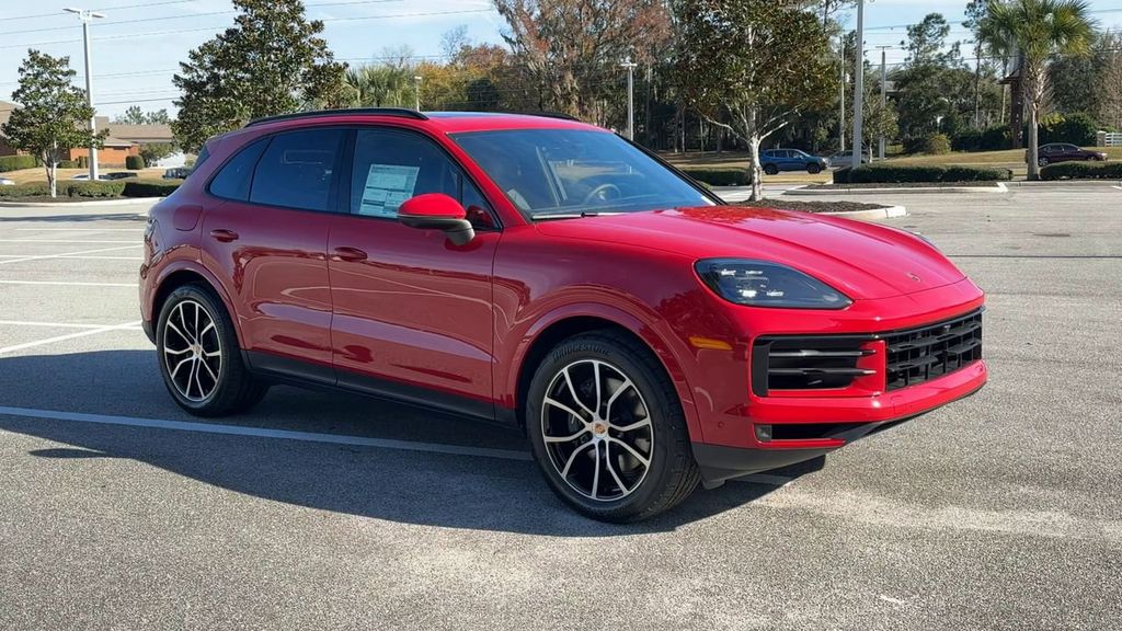 2025 Porsche Cayenne Base photo 2