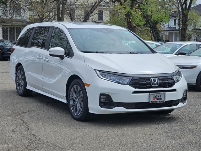 2026 Honda Odyssey Touring's photo