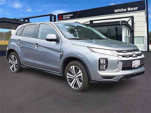 2024 Mitsubishi Outlander Sport ES's photo