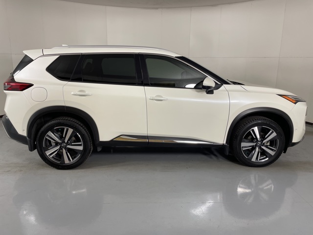2022 Nissan Rogue Platinum photo 8