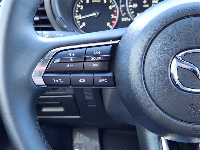 2025 Mazda Mazda3 2.5 s Preferred photo 19