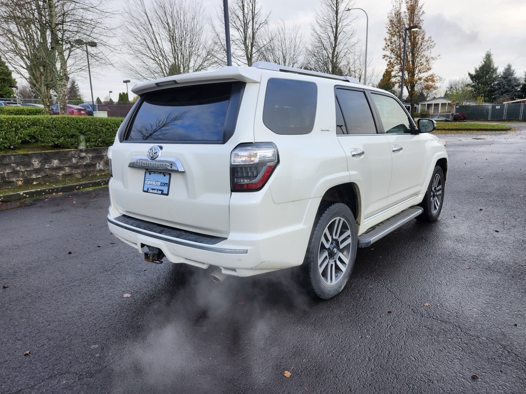 2016 Toyota 4Runner SR5 Premium photo 4