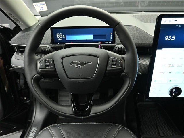 2023 Ford Mustang Premium photo 15