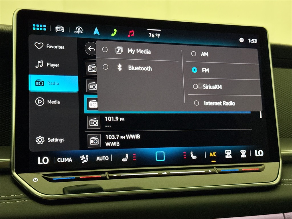 2025 Volkswagen Tiguan SE photo 27