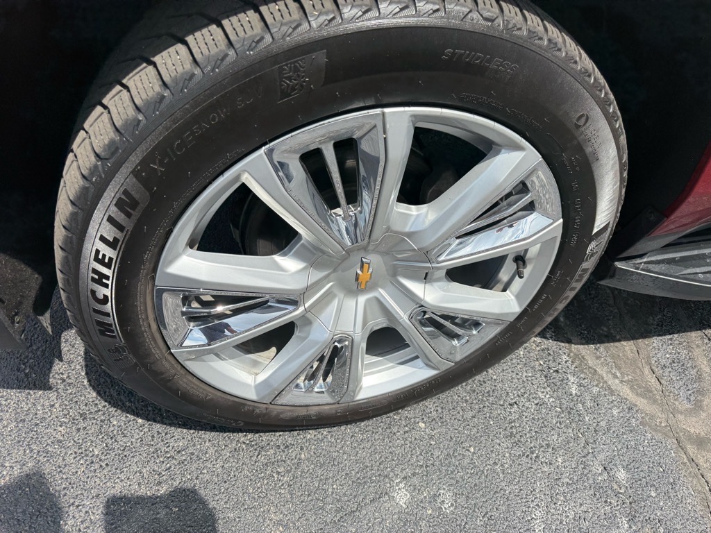2023 Chevrolet Suburban High Country photo 10