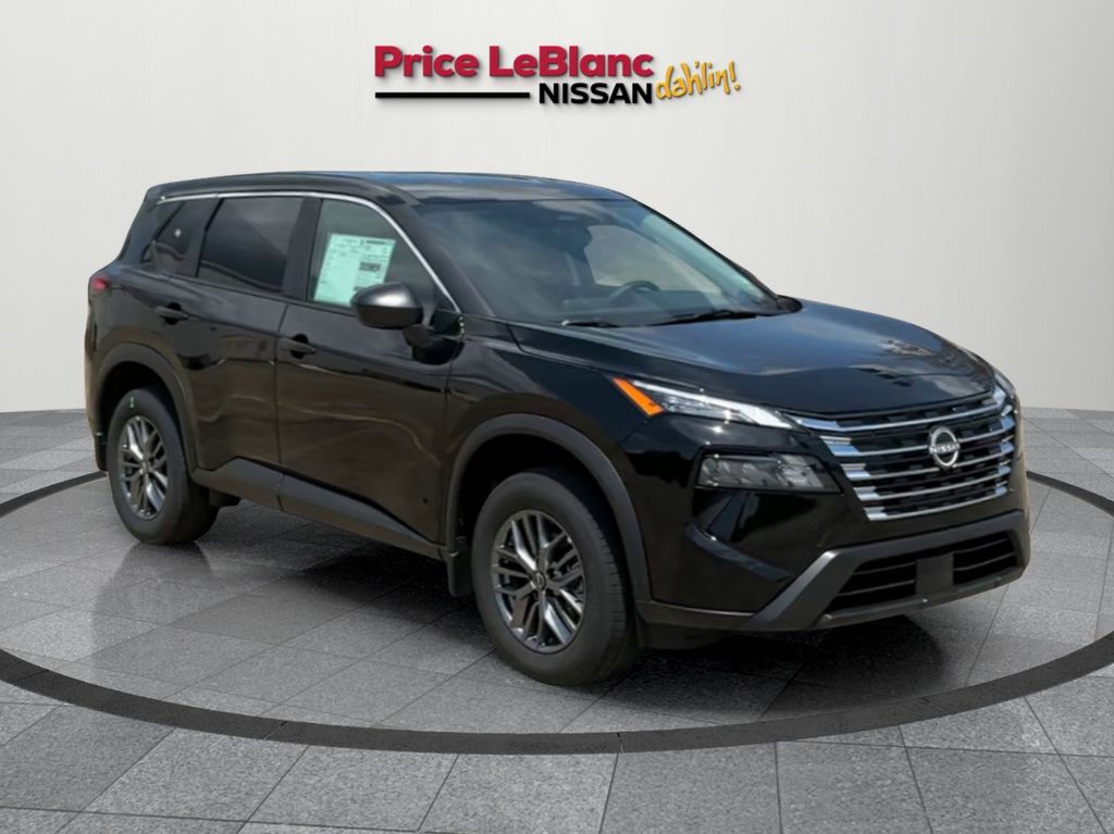 2026 Nissan Rogue S's photo