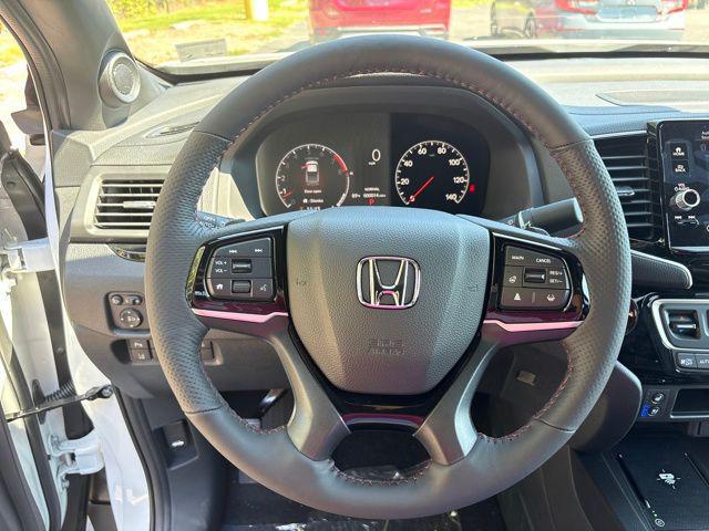 2025 Honda Ridgeline Black Edition photo 6