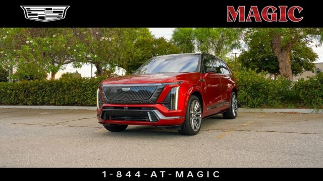 2026 Cadillac VISTIQ Platinum Sport's photo