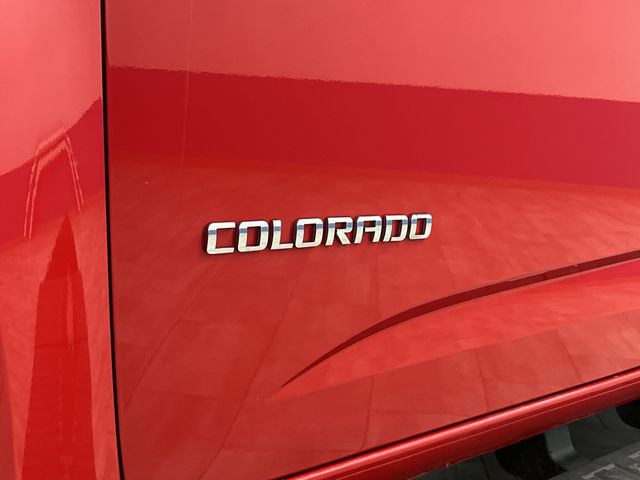 2017 Chevrolet Colorado LT photo 33