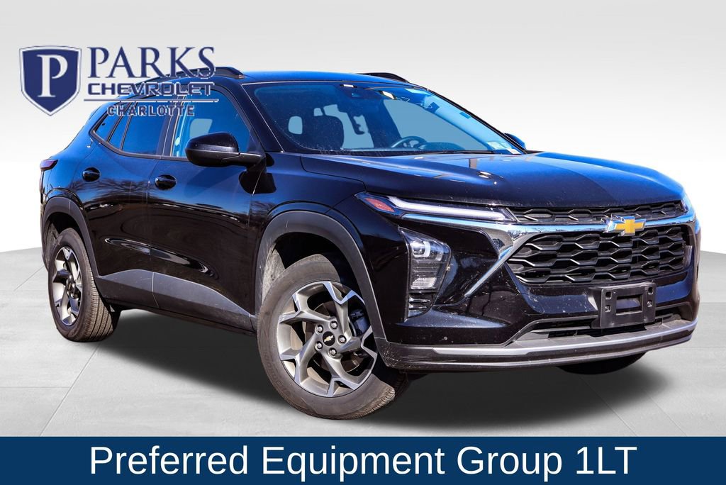 2025 Chevrolet Trax LT's photo