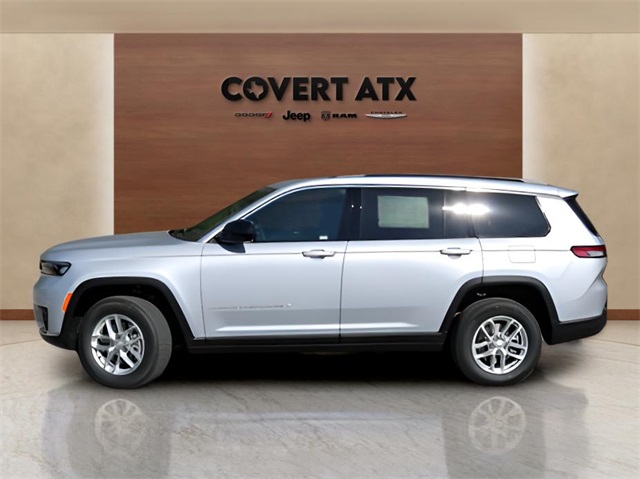 2025 Jeep Grand Cherokee Laredo X photo 2