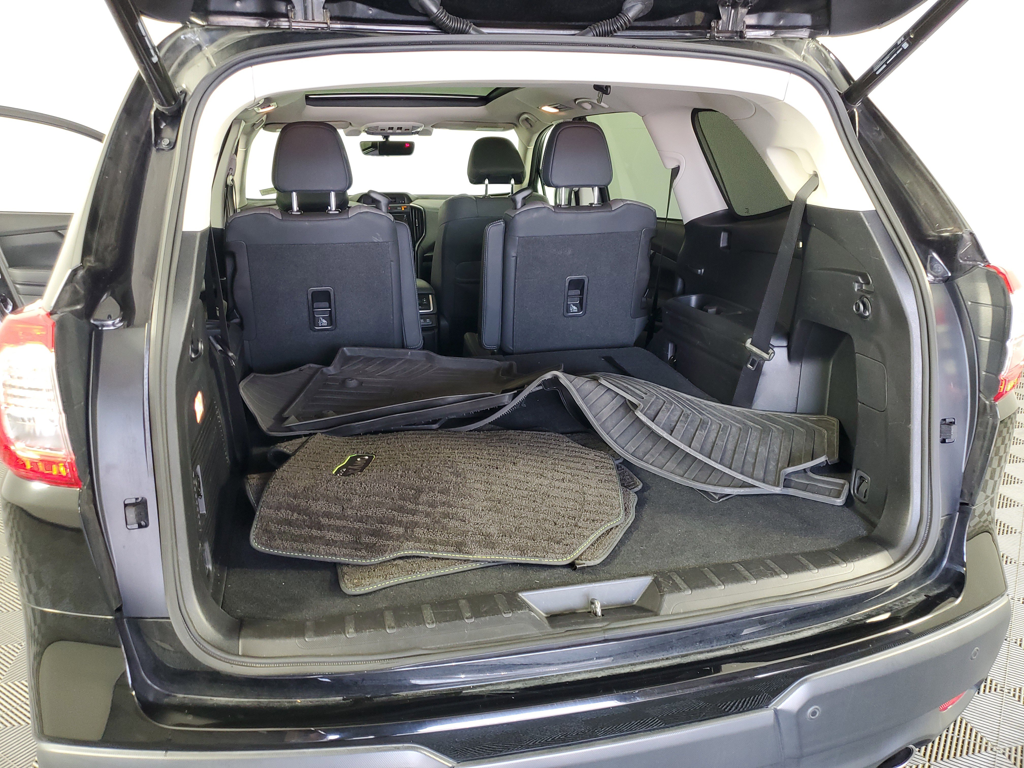 Used 2022 Crystal Black Silica Subaru Onyx Edition image 33