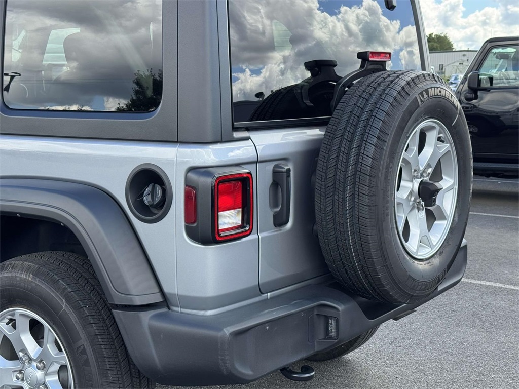 2021 Jeep Wrangler Unlimited Islander photo 10