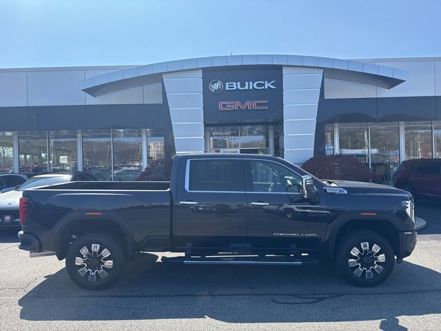 2024 Gmc Sierra 2500 HD Denali photo 2