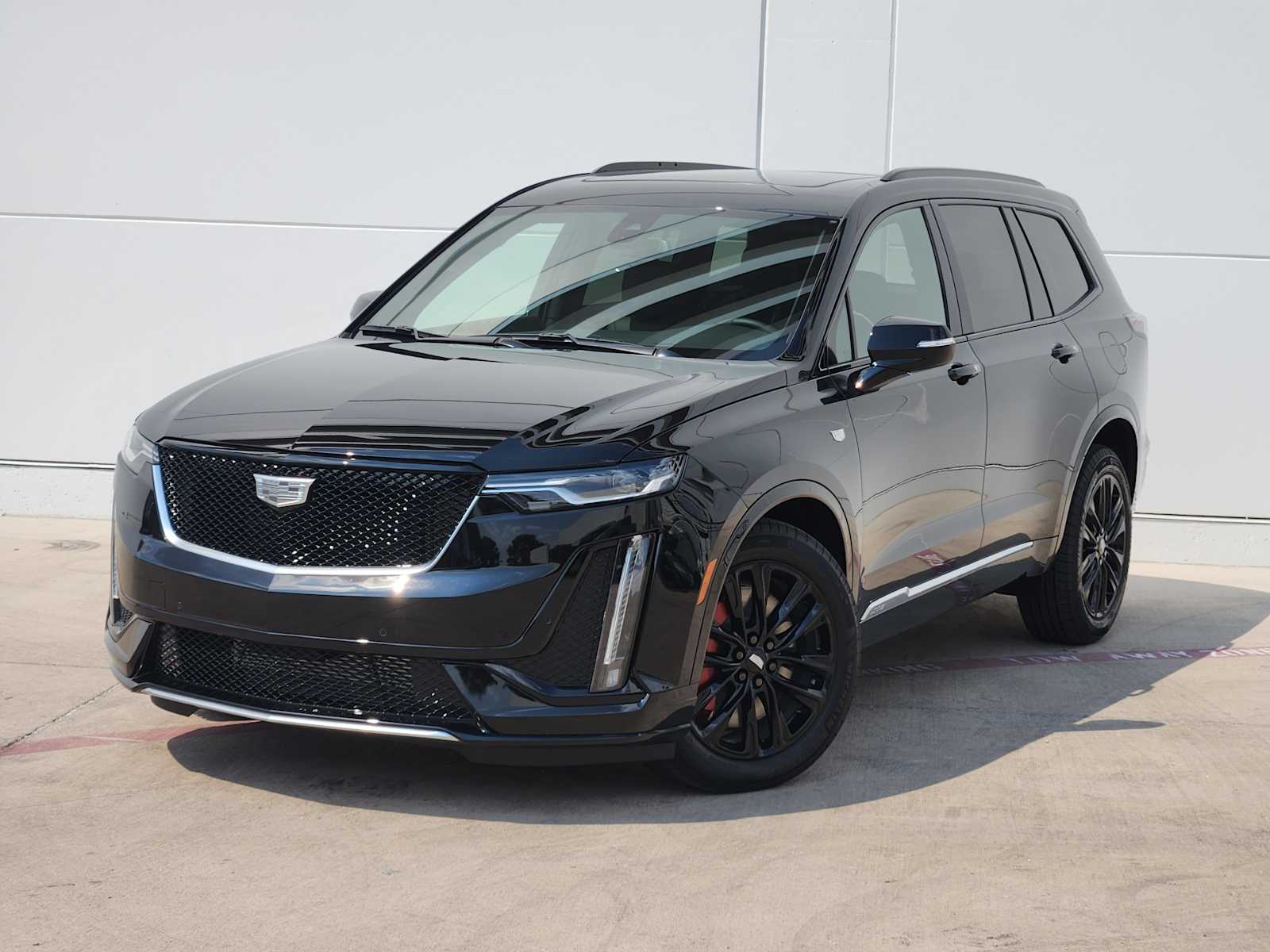 2025 Cadillac XT6 Sport's photo