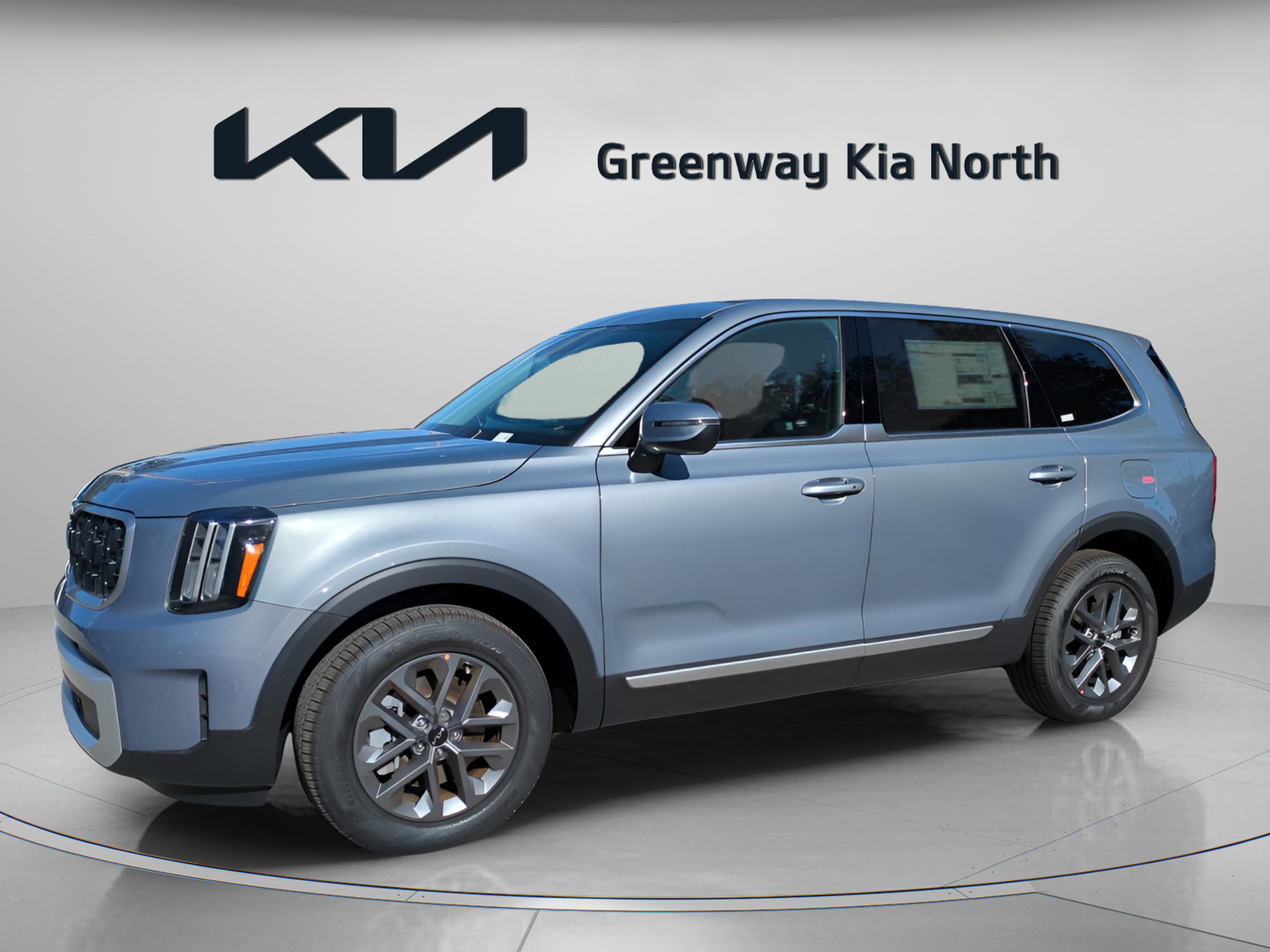 2025 Kia Telluride LX photo 3